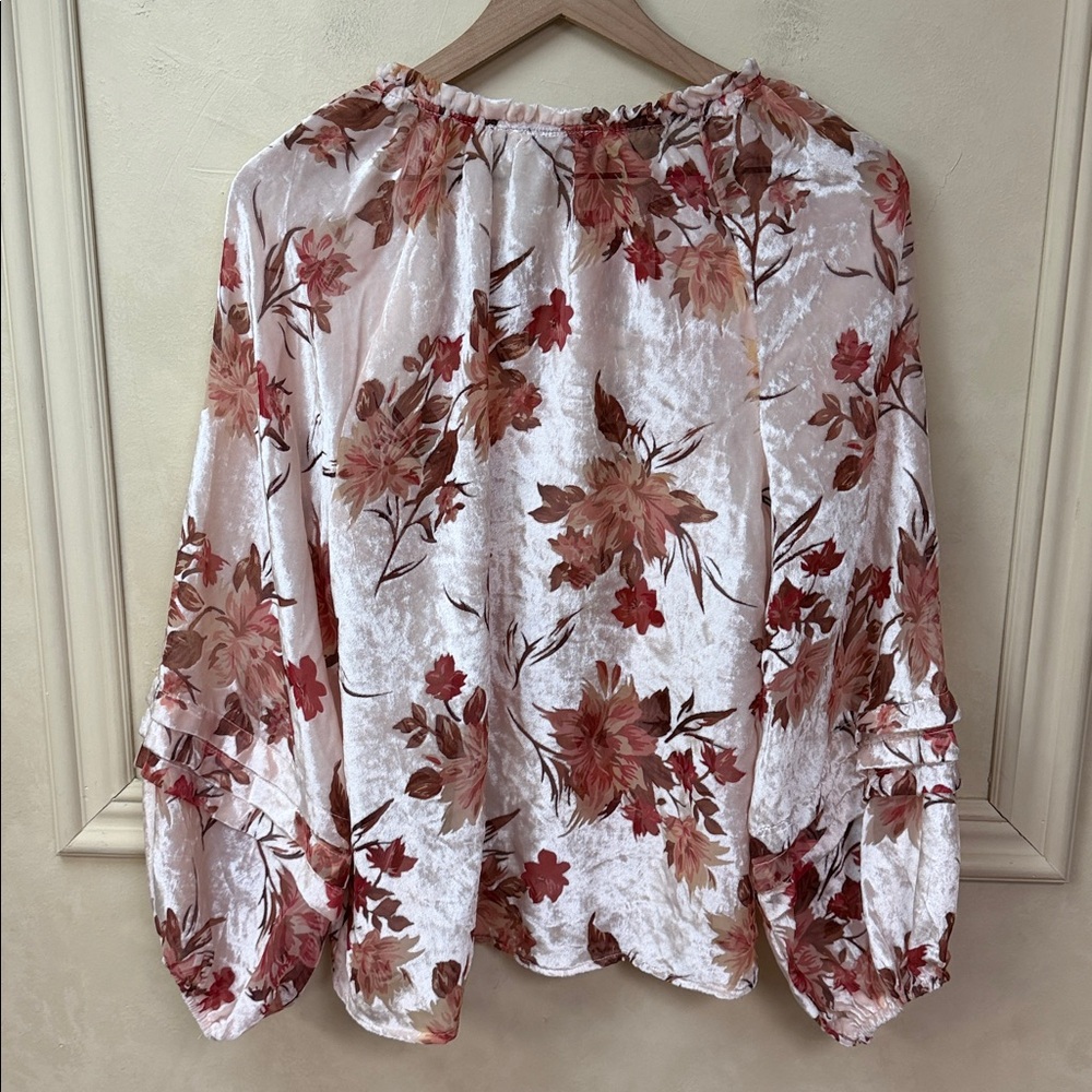 Fate Velvet Burnout Peasant Blouse - Picture 4 of 5